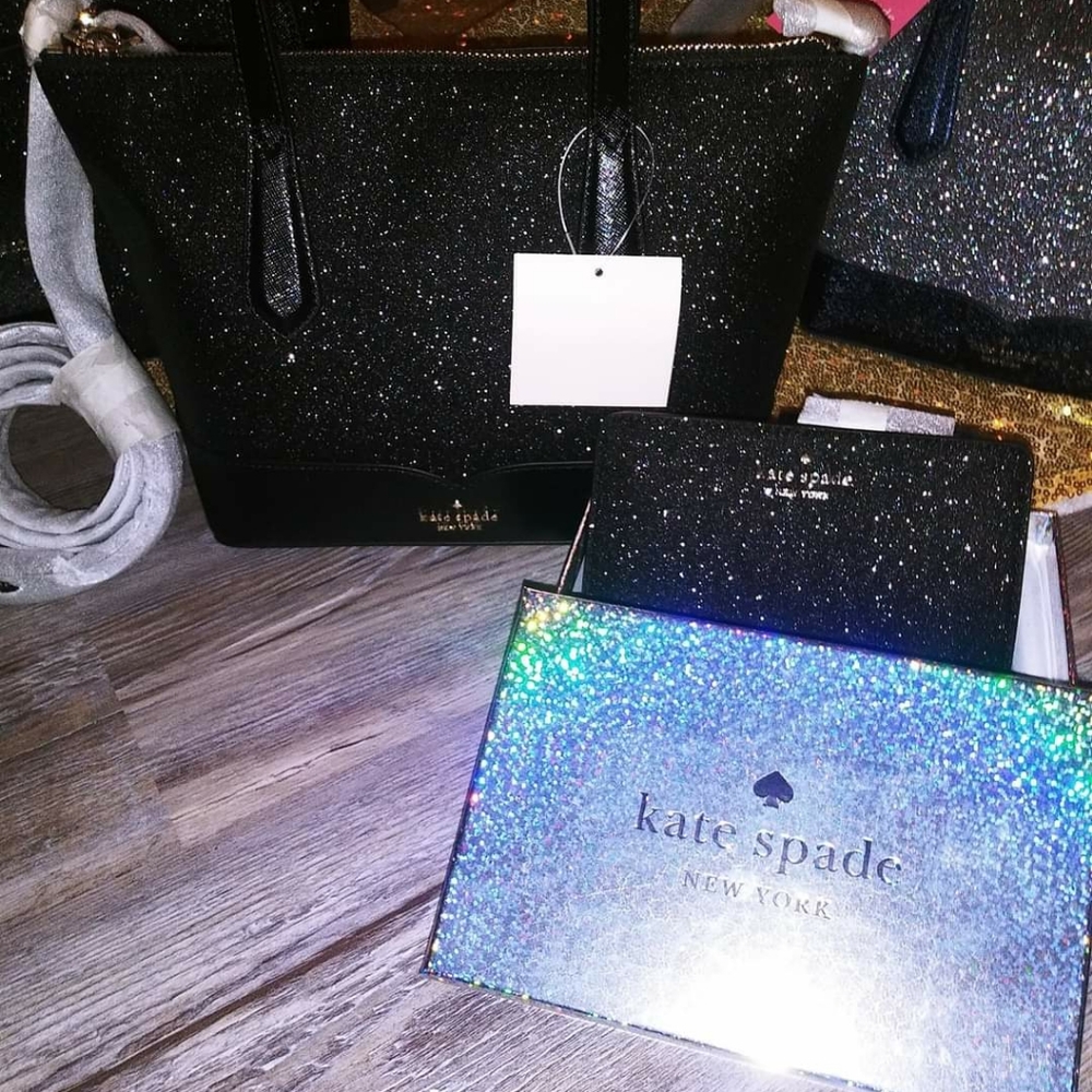 Authentic Kate Spade purse & matching wallet